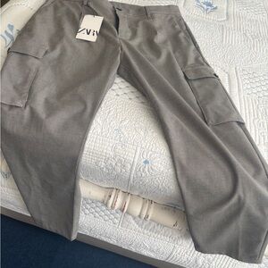 Zara Gray Cargo Pants with Relaxed Fit